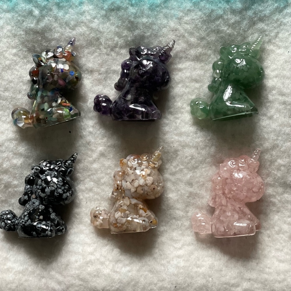 Healing Crystals Unicorn - Picture 3 of 8